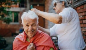 Senior Haircutting At Home Ottawa